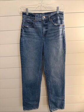 Express Women's High-Rise Straight Jeans — Medium Blue Wash